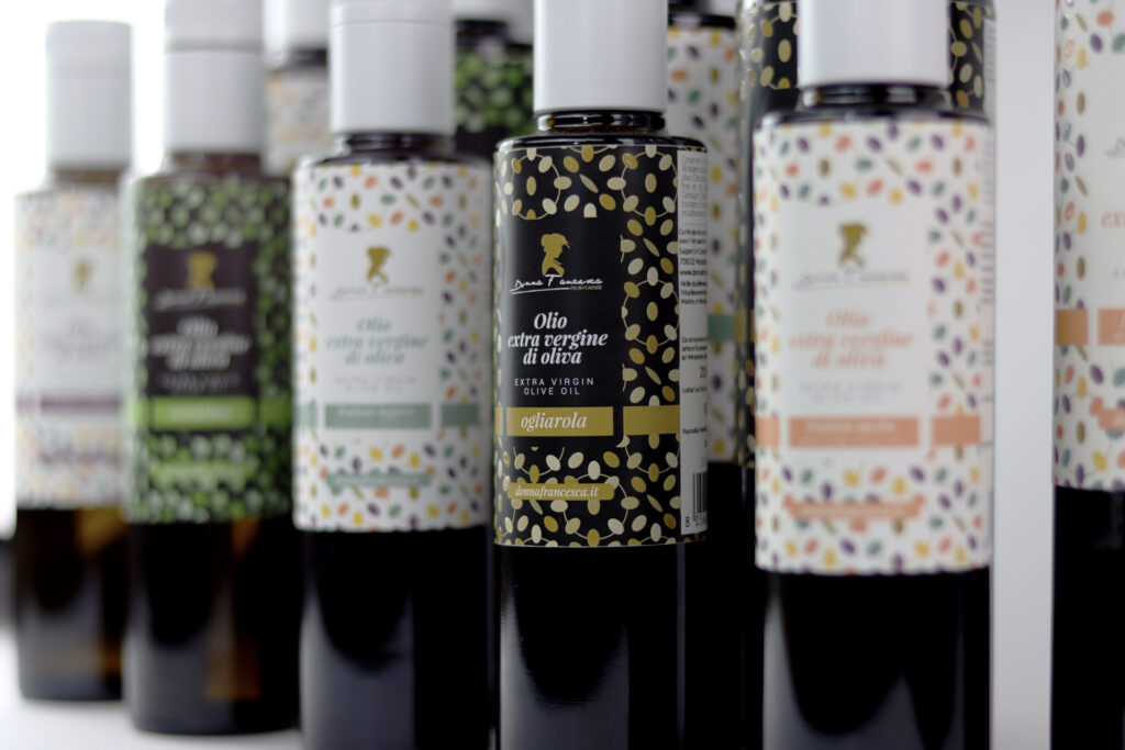 oio-extravergine-di-oliva-linea-classica-donna-francesca